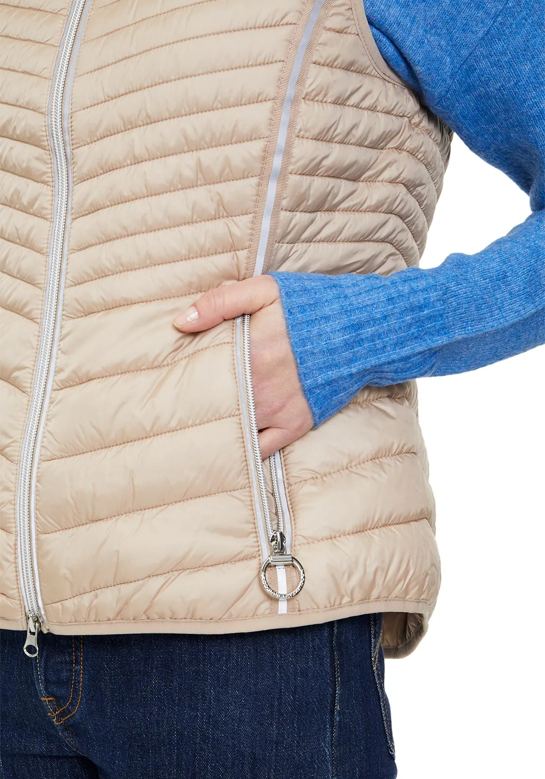 Betty Barclay Quilted Short Gilet, Latte