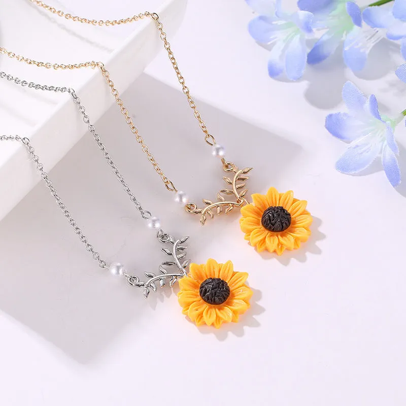 Pearl Sun Flower Necklace Temperament Fashion Sunflower Pendant Sweater Accessories
